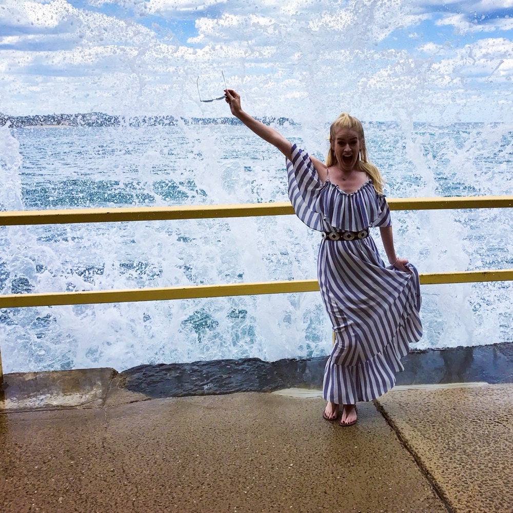 Mici size 8 flowy blue striped dress